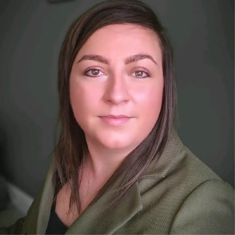 Rachel Marlow Logo