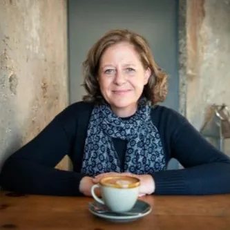 Susan Bonnar Logo