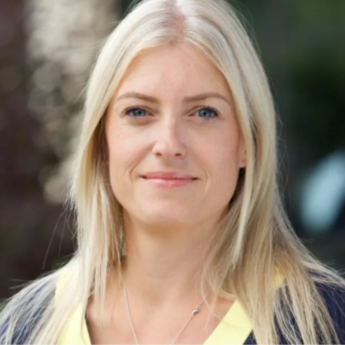 Halina Mitchell Logo