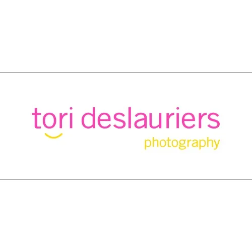 Tori Deslauriers Photography Logo