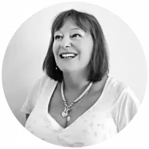 Lesley Beauchamp Logo