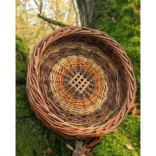 gtravers - basketmaker Logo