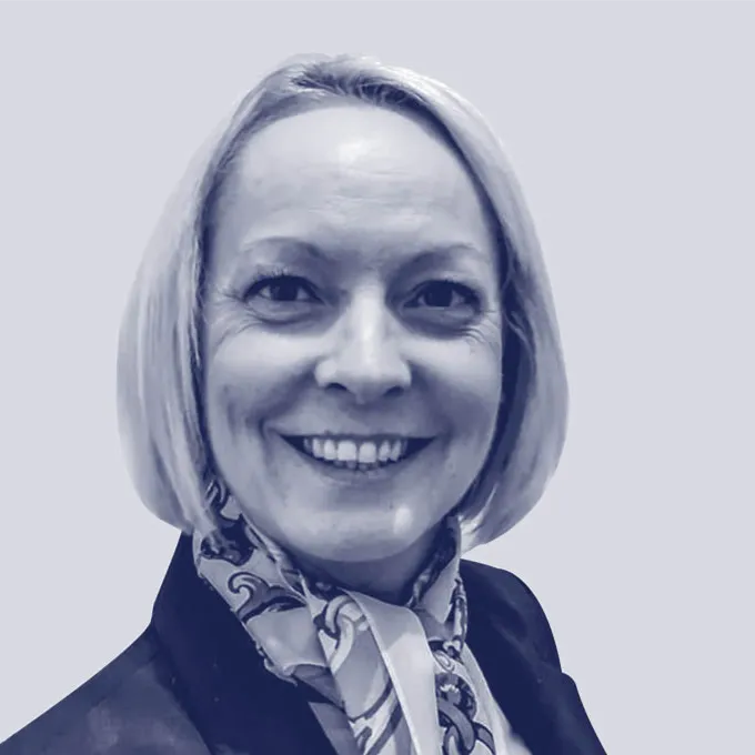 Vicky Roberts Logo
